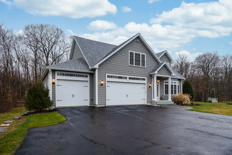 Expert Driveway Sealcoating Turlock, CA Expert Driveway Sealcoating Turlock, CA